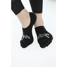 Load image into Gallery viewer, Penelope trainer socks