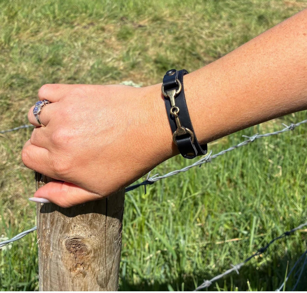 Grays snaffle bracelet