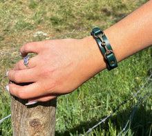 Load image into Gallery viewer, Grays snaffle bracelet
