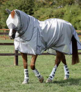 PE super lite fly rug with surcingles