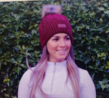 Load image into Gallery viewer, Cameo cable knit chunky bobble hat
